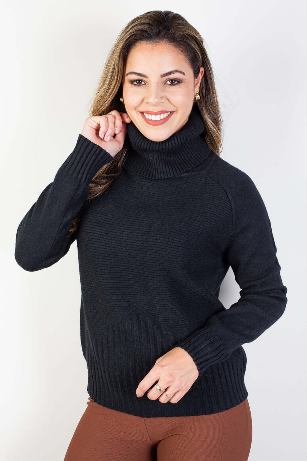 Blusa feminina de tricô gola boba 81148 - Enluaze