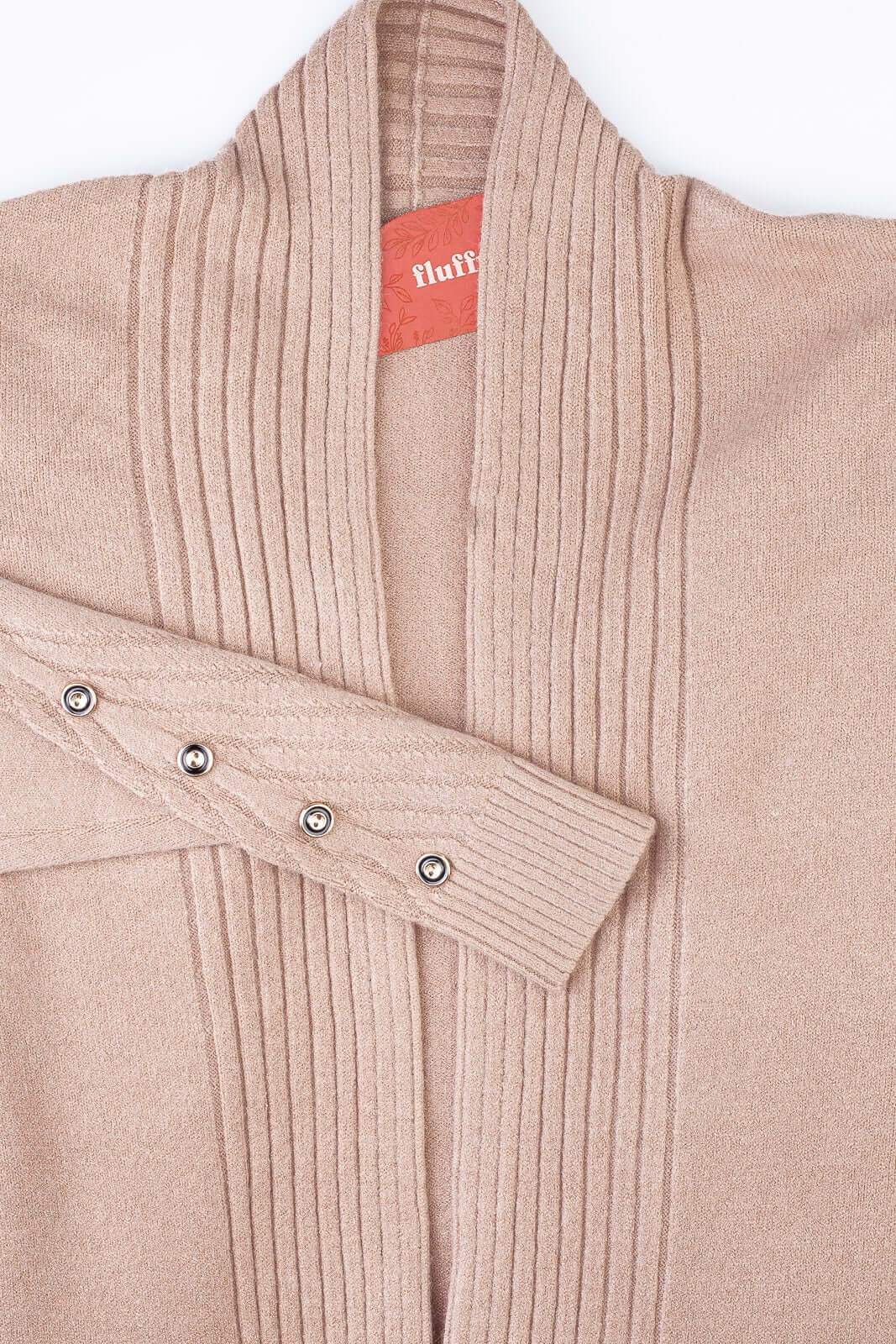 Cardigan alongado bolsos e botões na manga 81213 - Enluaze