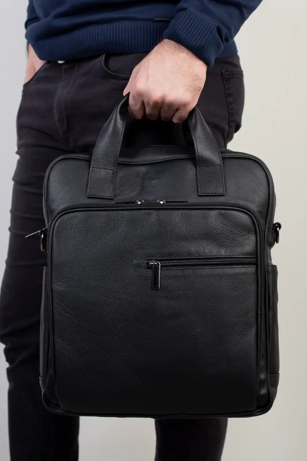 Pasta transversal de couro com alça Bernardo - Enluaze