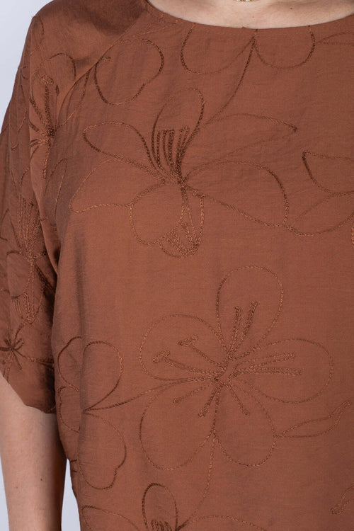 Blusa feminina manga 7/8 bordada 51111 - Enluaze