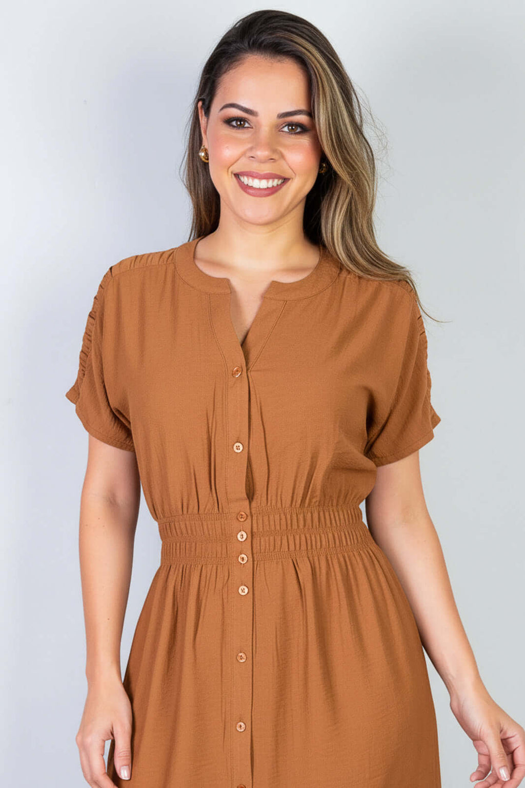 Vestido midi manga curta botões e elástico 51133 - Enluaze