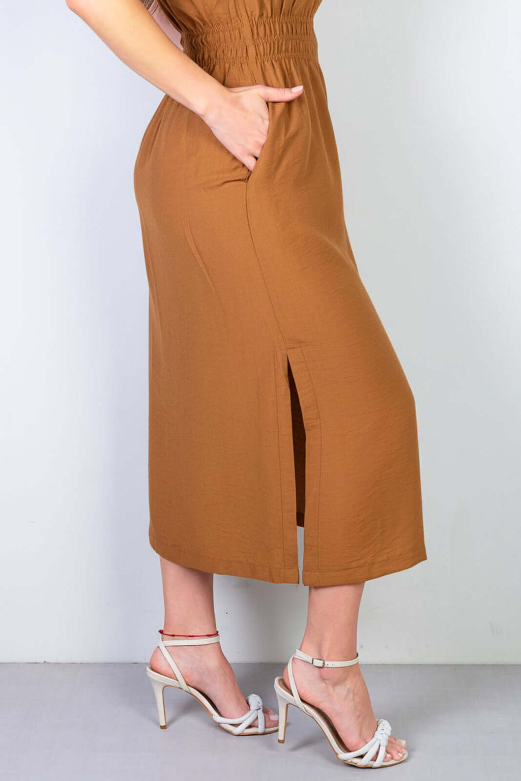 Vestido midi manga curta botões e elástico 51133 - Enluaze