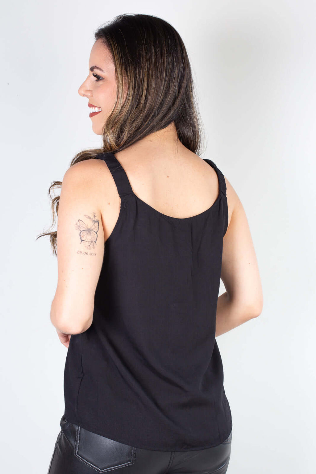 Blusa feminina regata botões 51144 - Enluaze