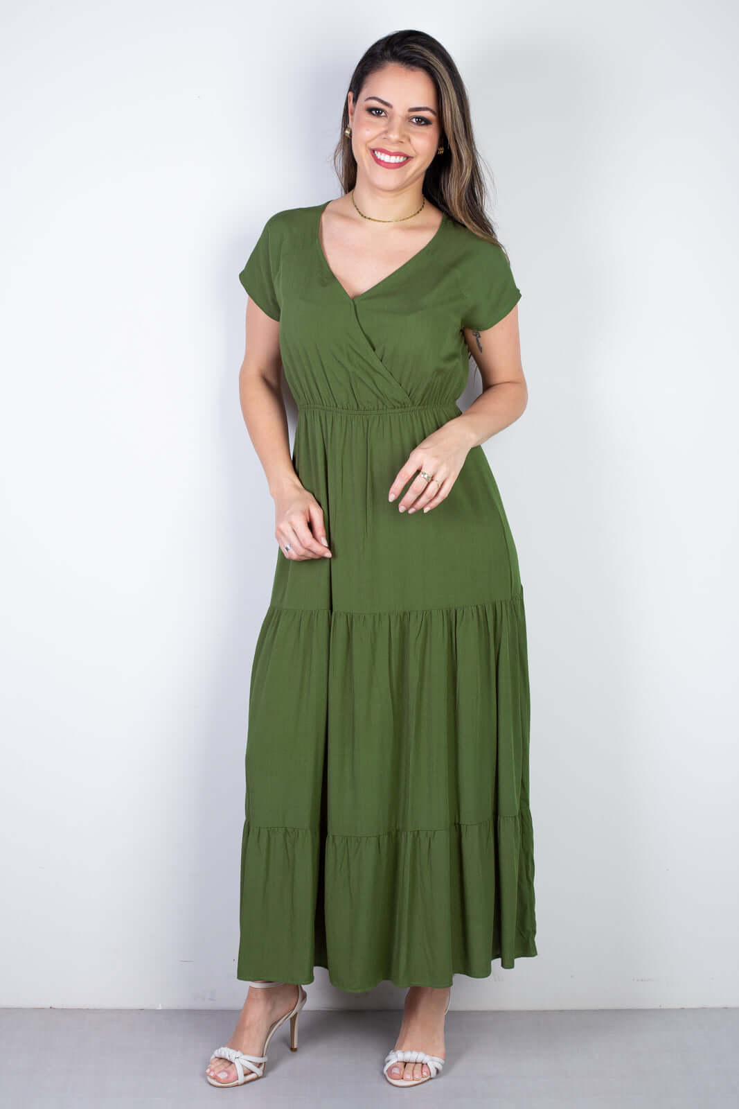 Vestido feminino midi manga curta decote v 51470 - Enluaze