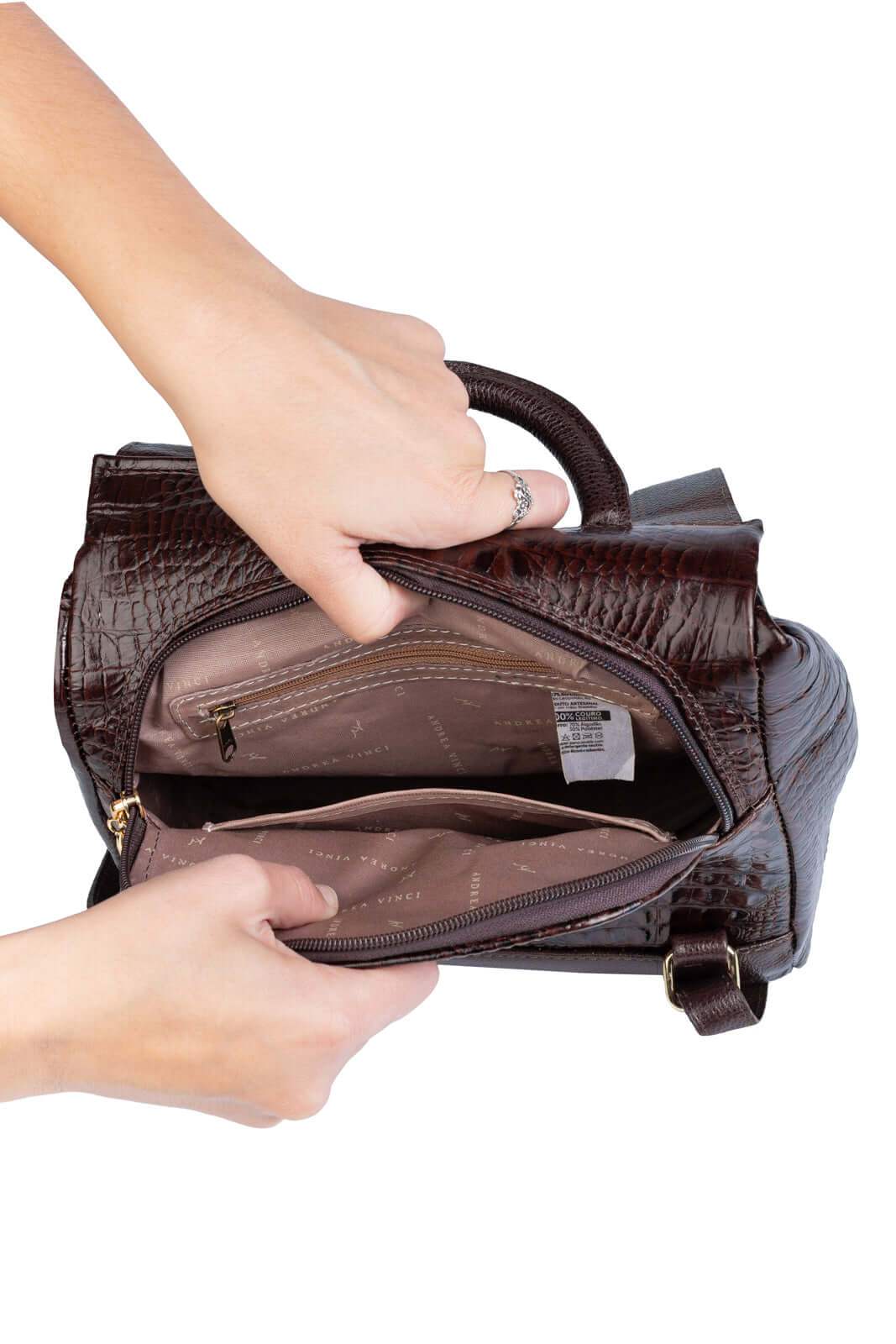 Mochila pequena antifurto couro croco Susan - Enluaze