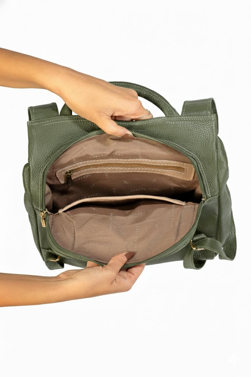 Mochila pequena antifurto couro liso Susan