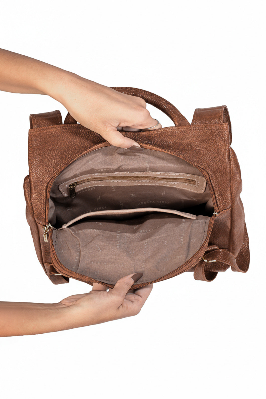 Mochila pequena antifurto couro liso Susan