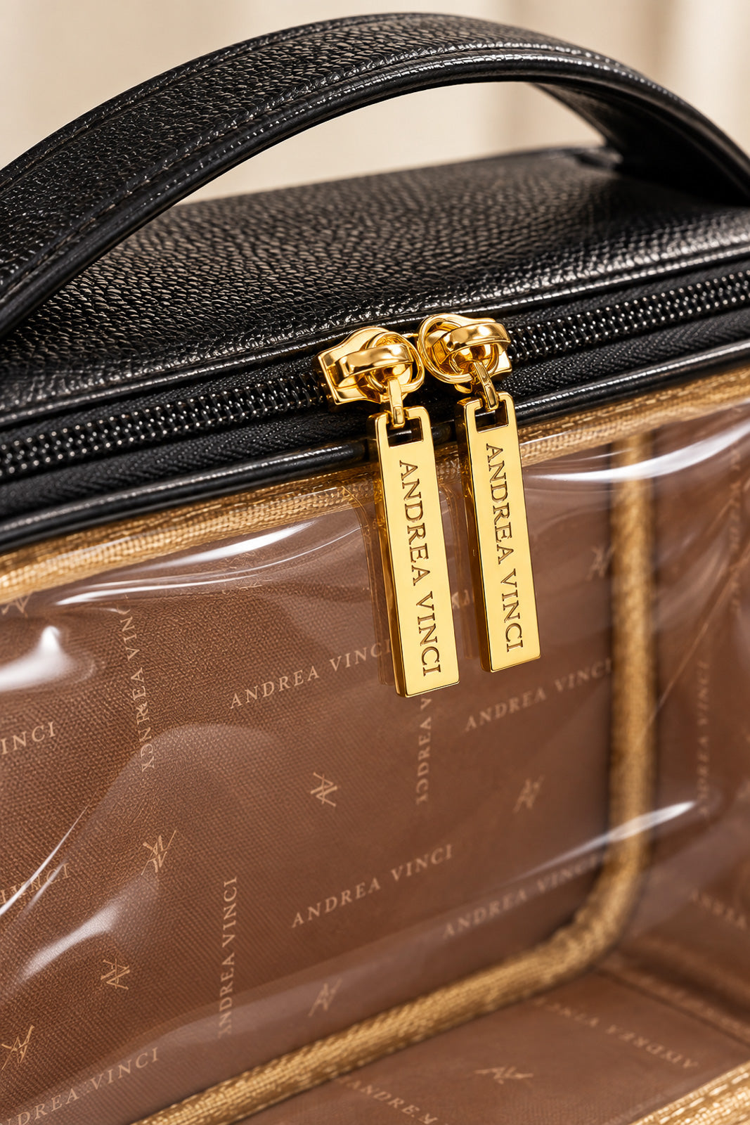 Necessaire transparente em couro e vinil para viagem e maternidade 15x23x9 Eloa