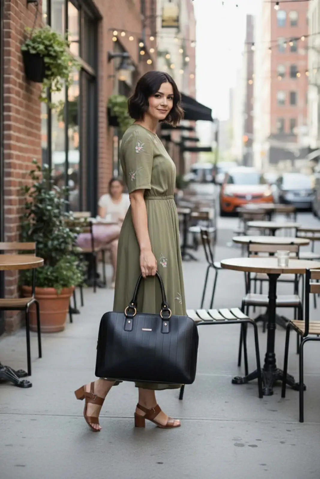 Pasta grande em couro liso Izabela - Enluaze