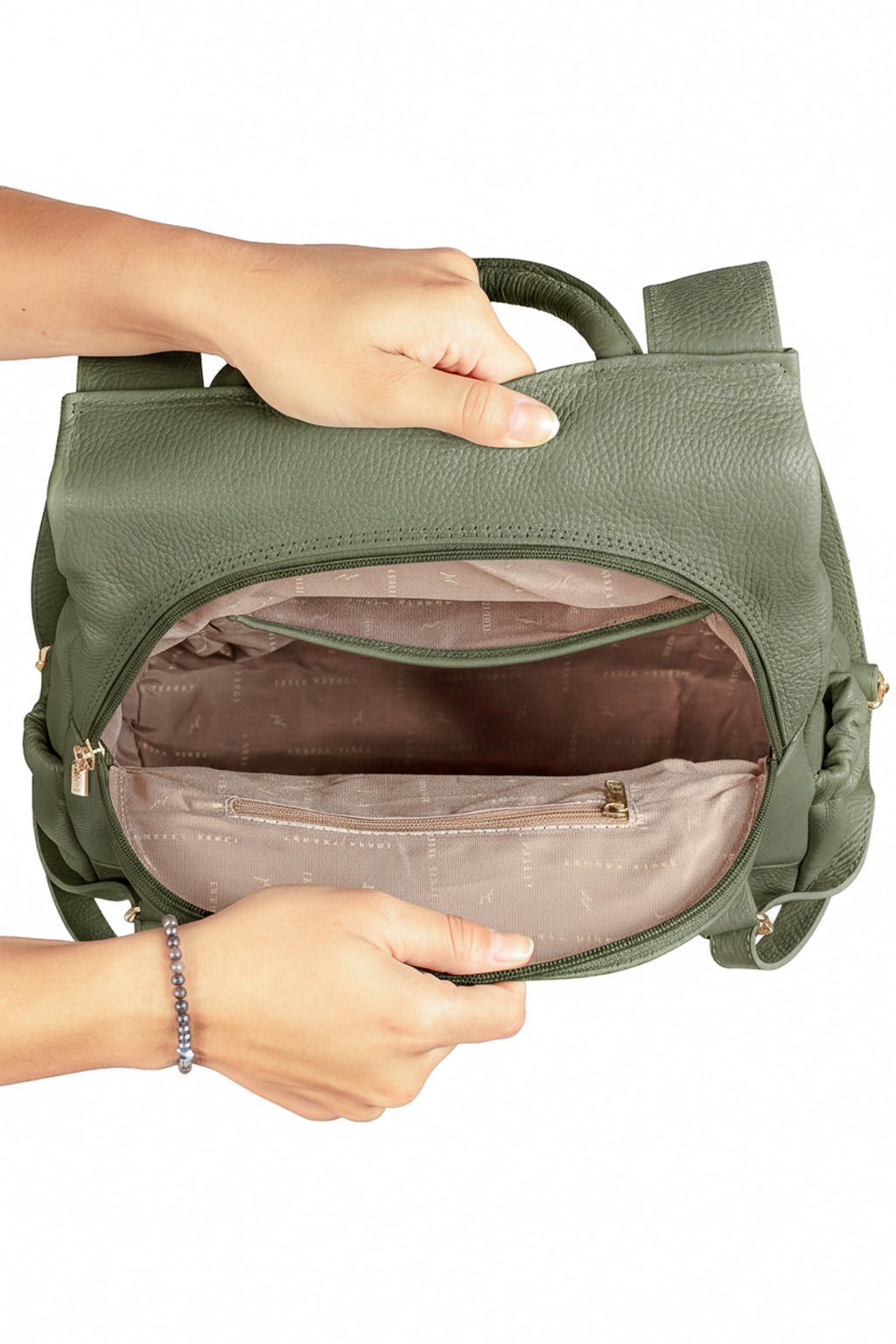 Mochila antifurto de couro liso Suelen