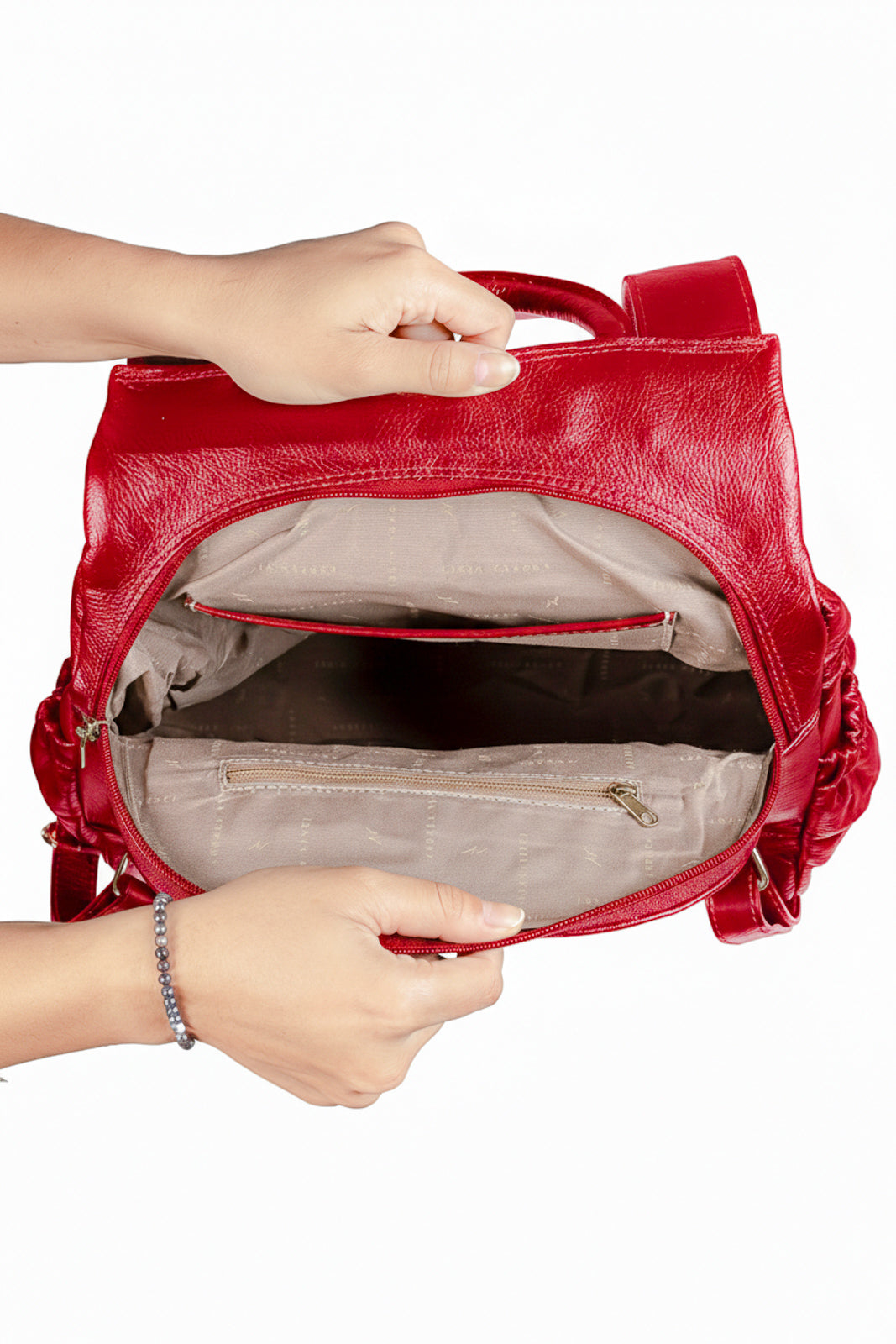 Mochila antifurto de couro liso Suelen