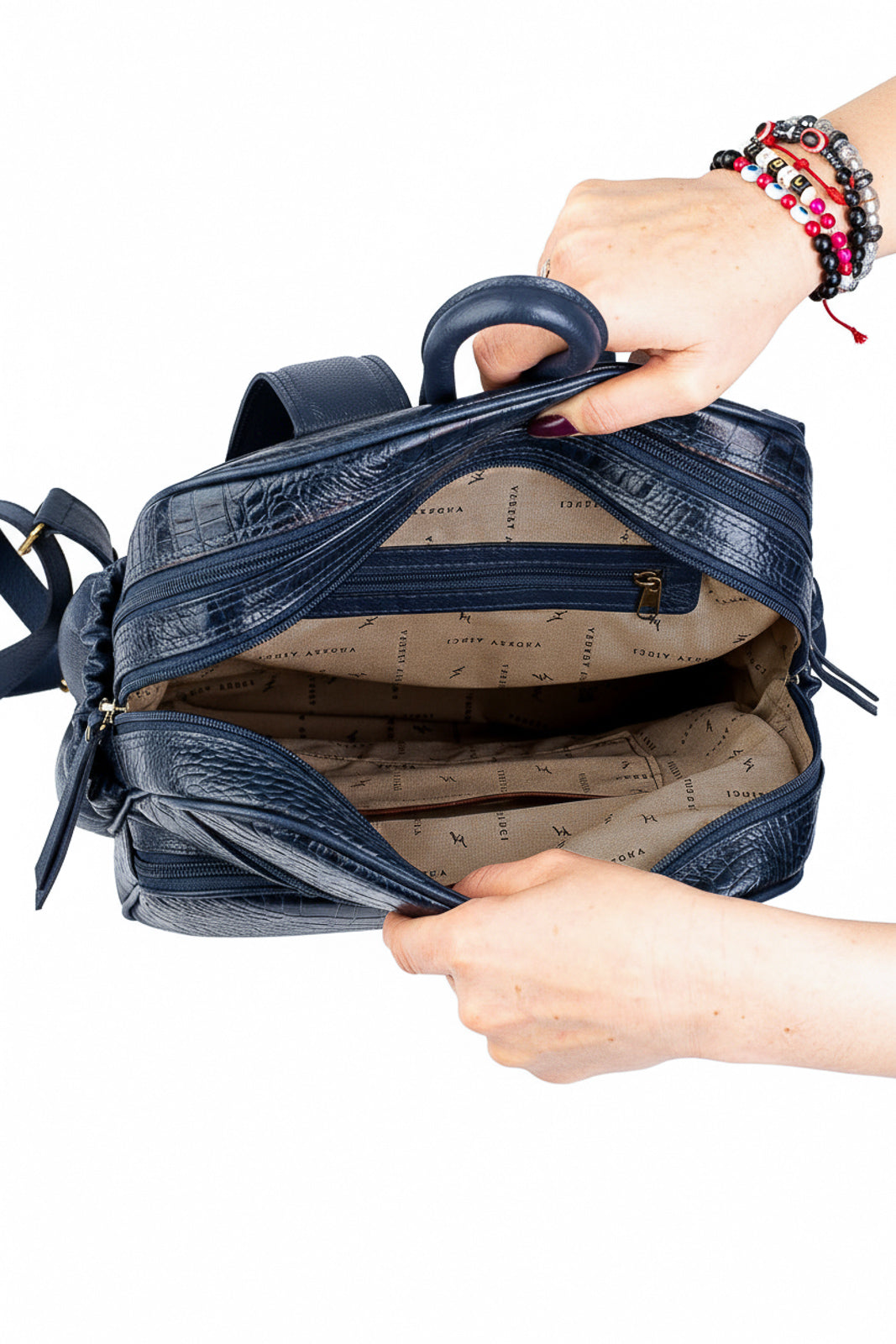 Mochila feminina de couro croco Zaya