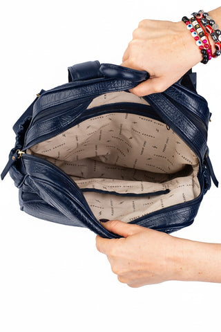 Mochila feminina de couro croco Zaya