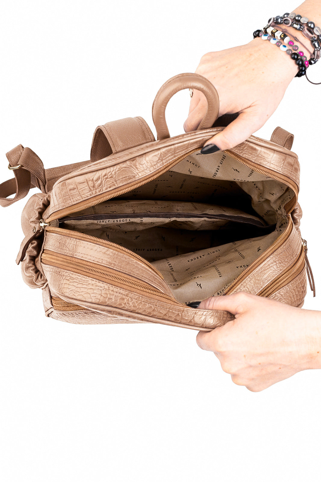 Mochila feminina de couro croco Zaya