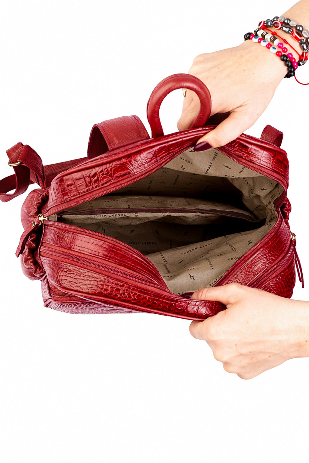 Mochila feminina de couro croco Zaya