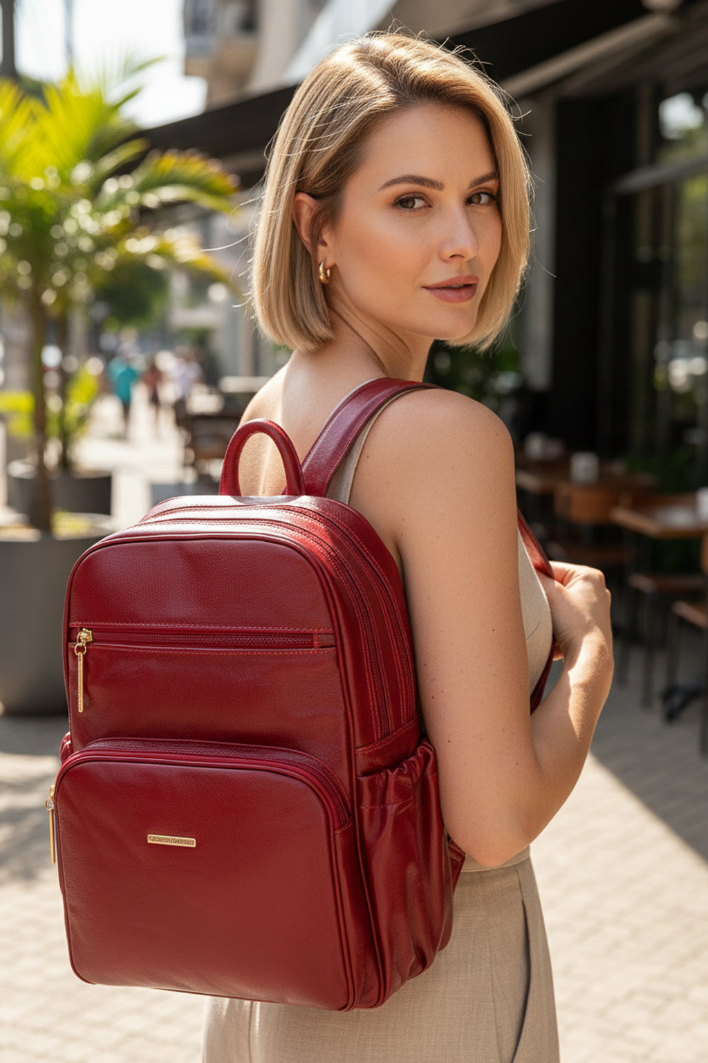 Mochila feminina de couro liso Zaya