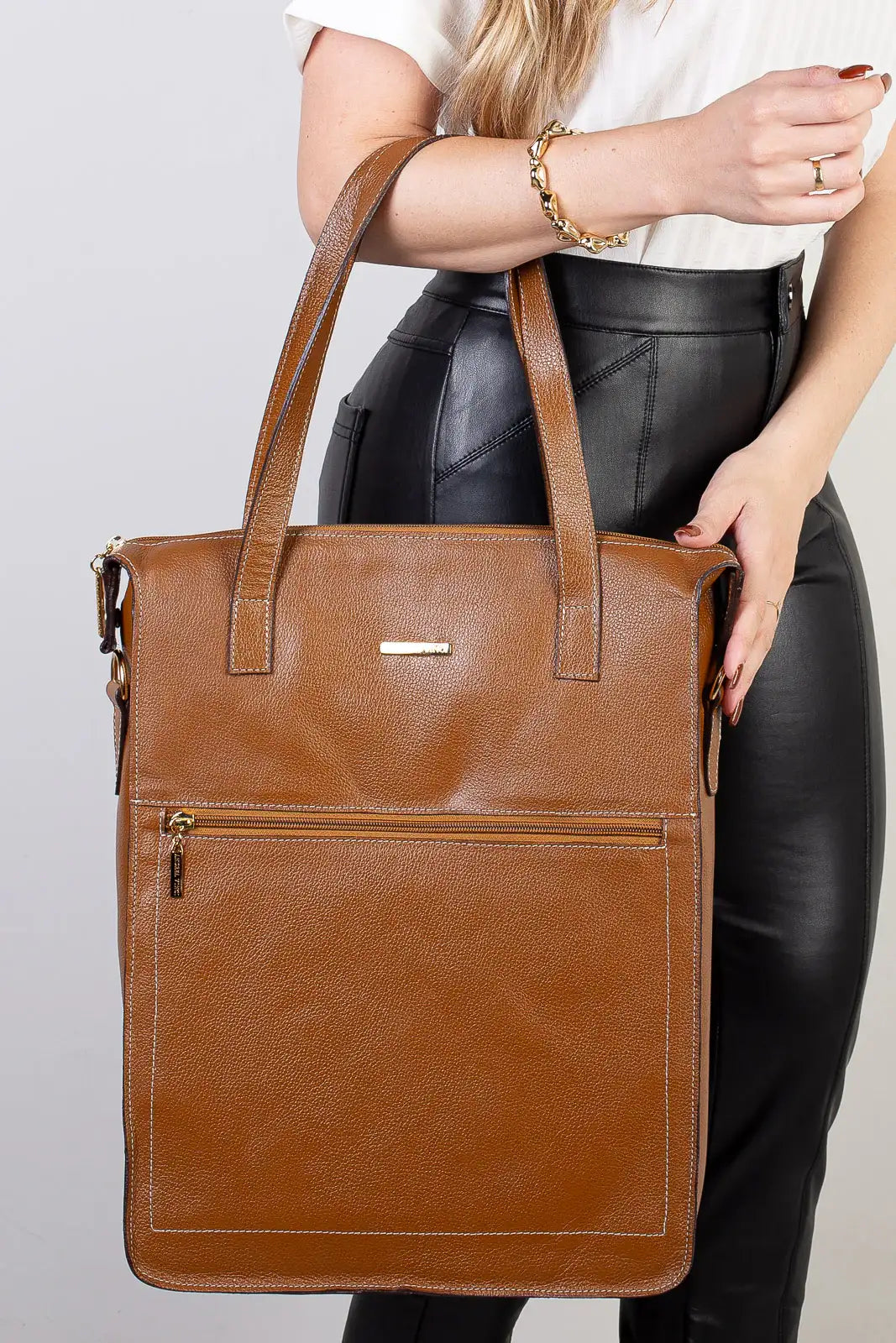 Bolsa/Pasta para notebook em couro liso Sandra - Enluaze