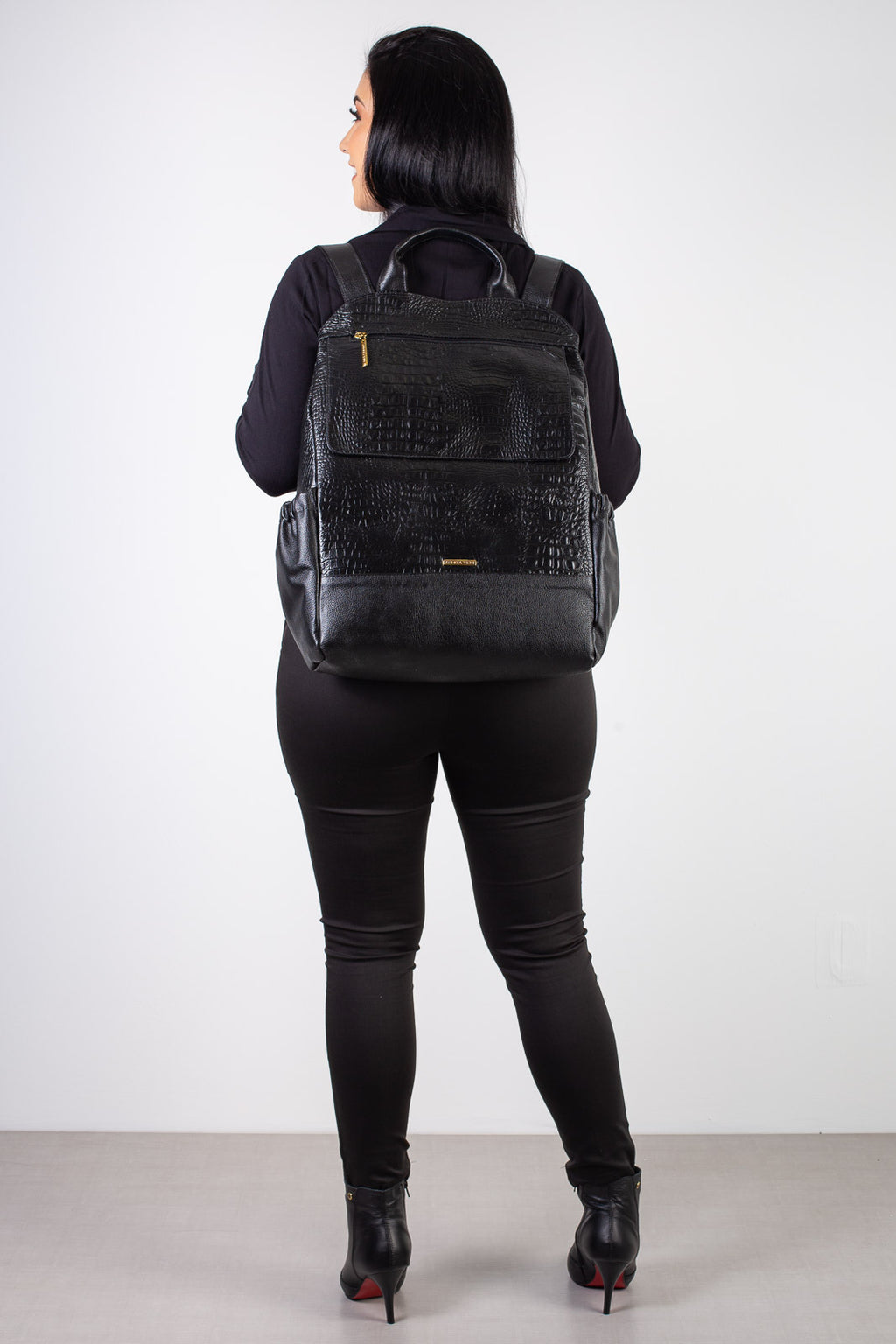 Mochila antifurto grande de couro croco Suzana