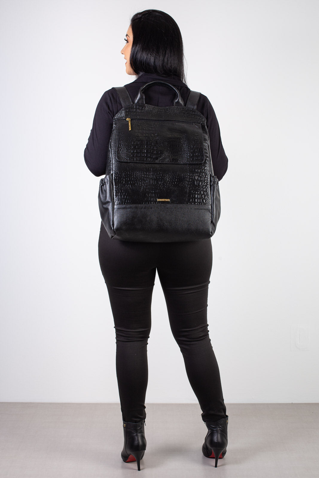 Mochila antifurto grande de couro croco Suzana