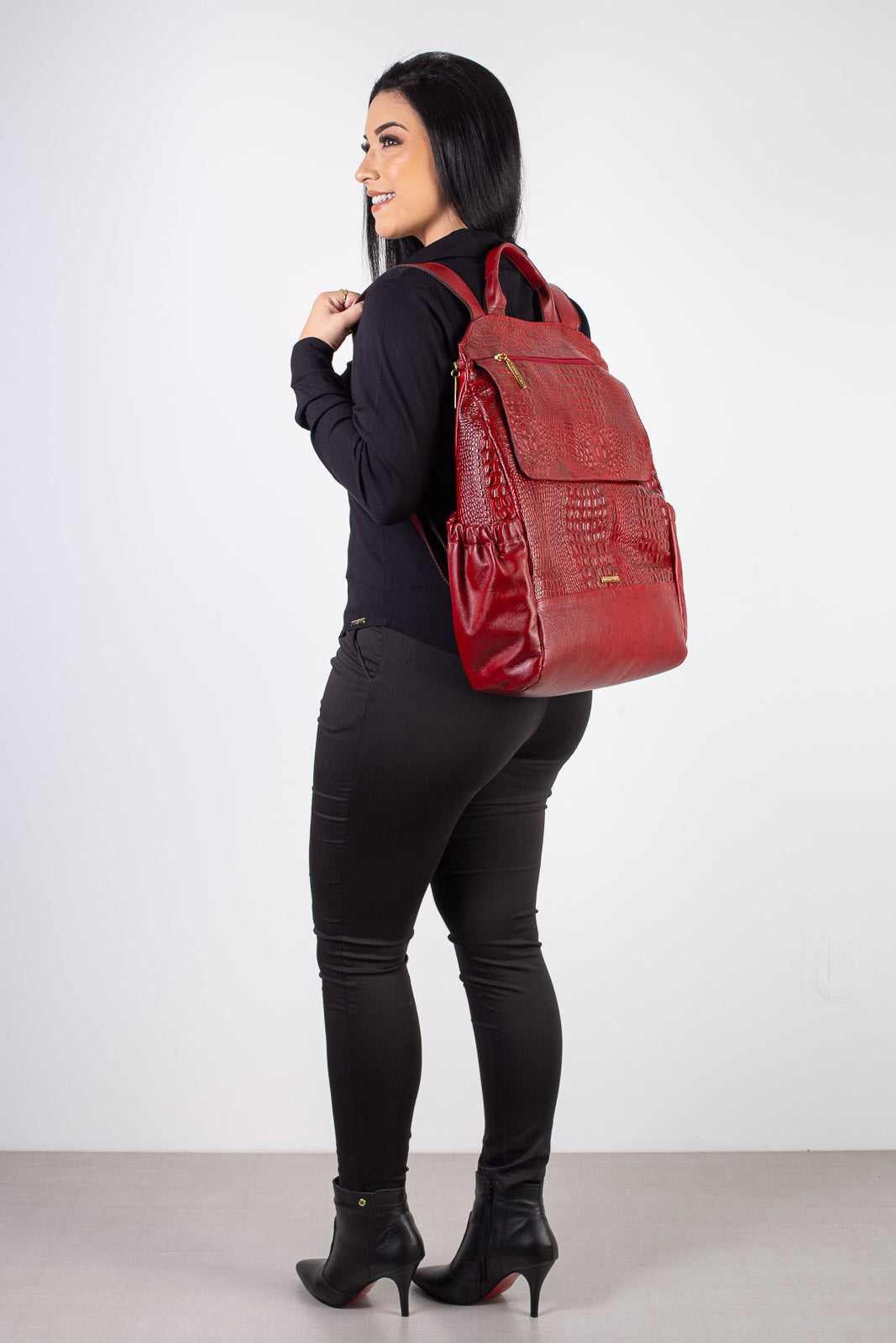 Mochila antifurto grande de couro croco Suzana