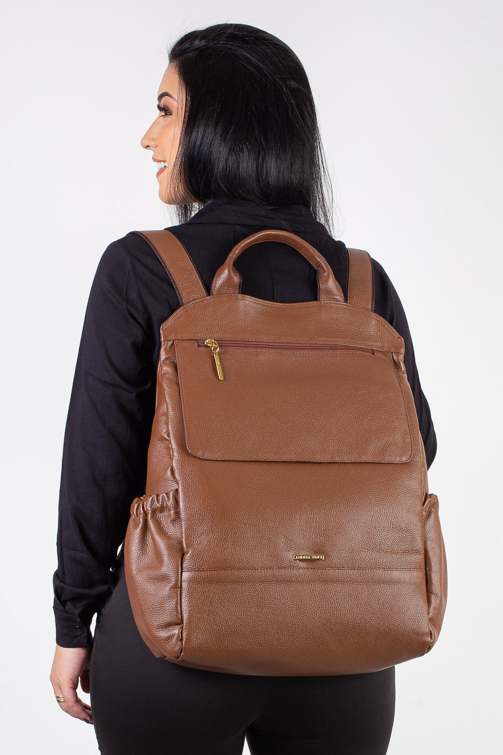 Mochila antifurto grande de couro liso Suzana