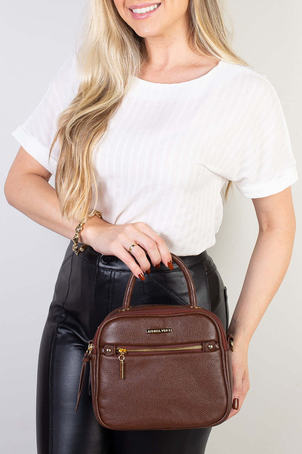 Bolsa baú pequena de couro liso transversal Catarina - Enluaze