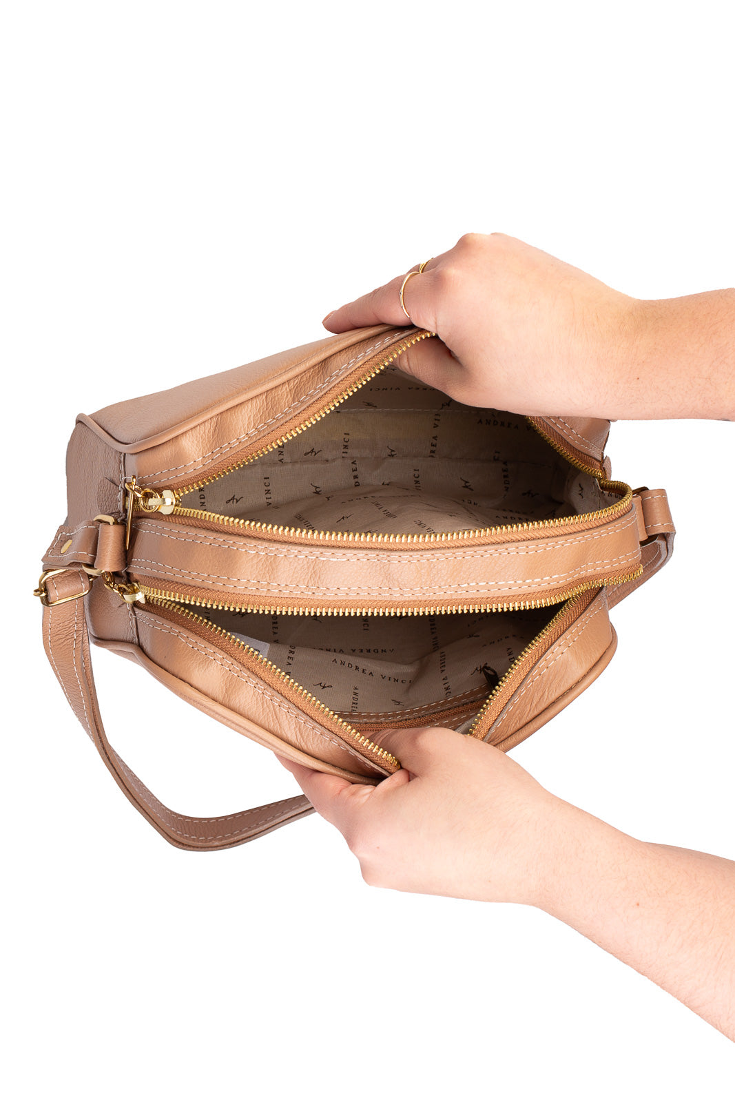 Bolsa quadrada de couro liso Daiana