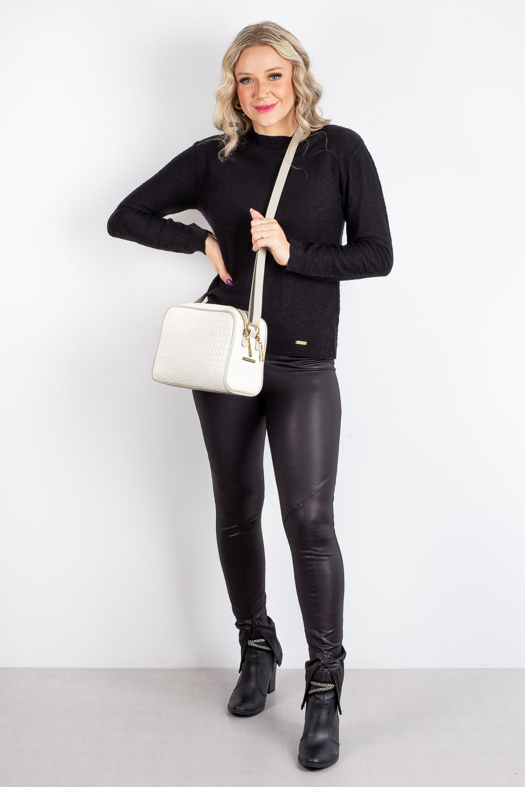 Bolsa quadrada de couro croco Daiana