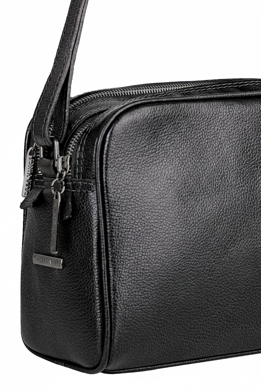 Bolsa quadrada de couro liso metais grafite Daiana