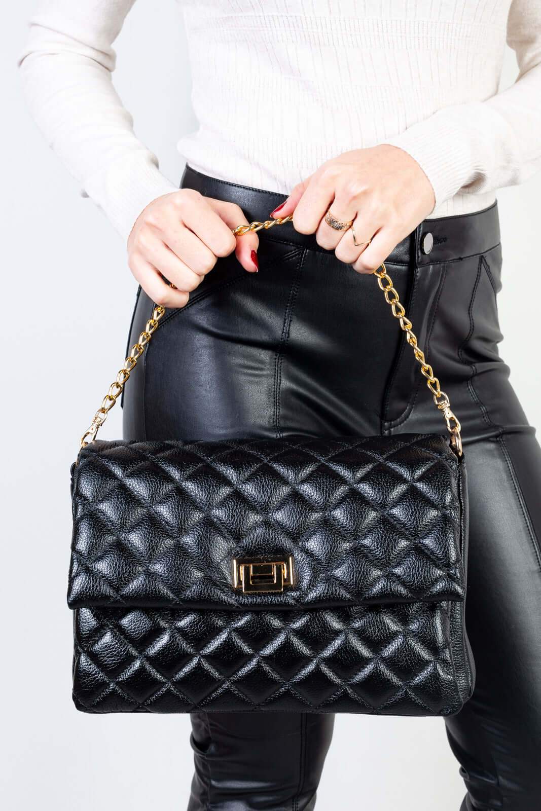 Bolsa grande de couro matelassê Giorgia - Enluaze