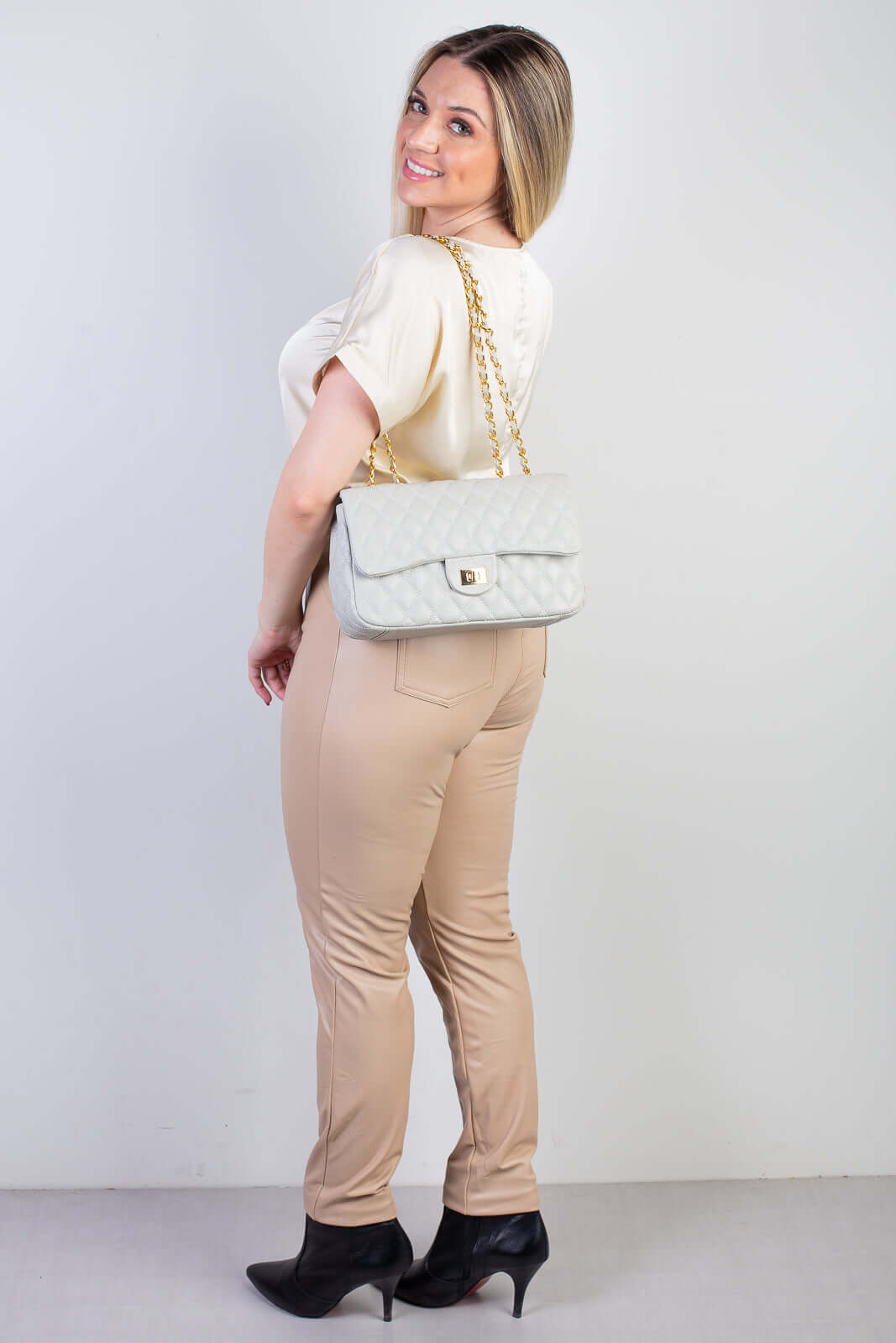 Bolsa de couro matelassê quilted Penélope - Enluaze