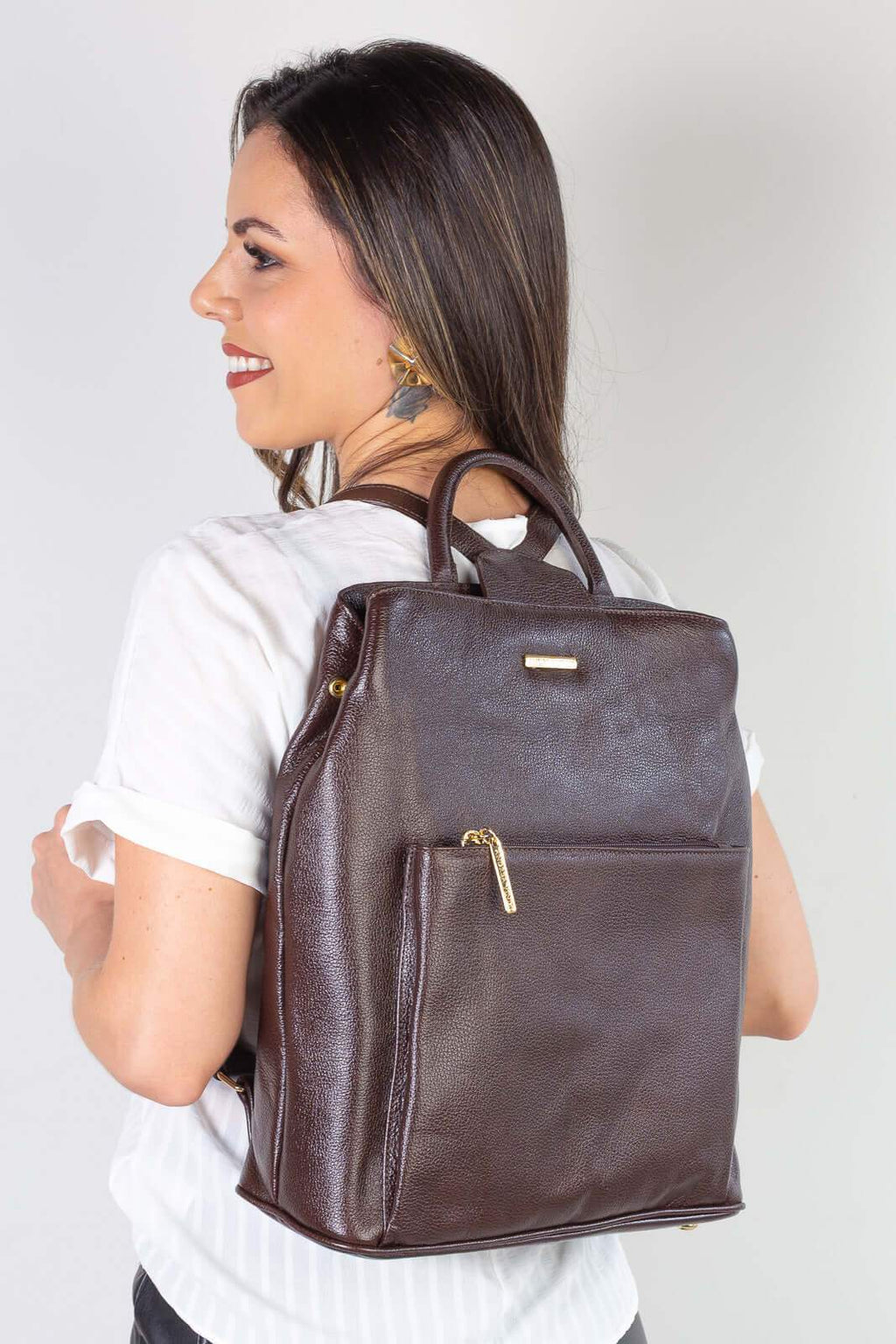 Mochila bolsa slim couro liso antifurto Lavínia - Enluaze