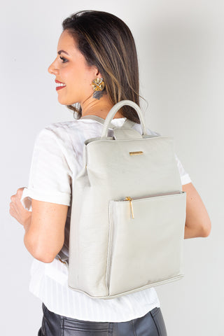 Mochila bolsa slim couro liso antifurto Lavínia