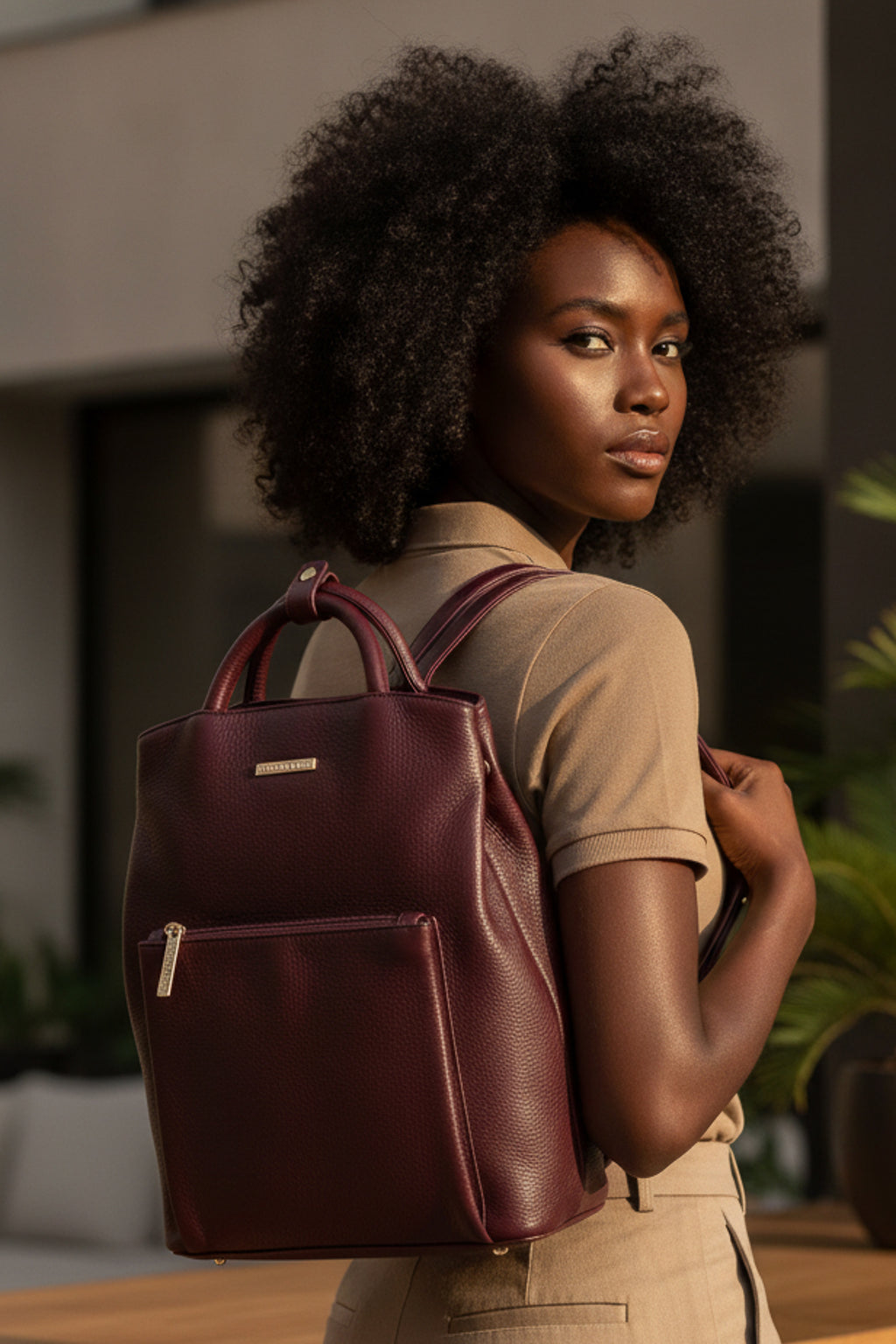Mochila slim couro liso Lavínia