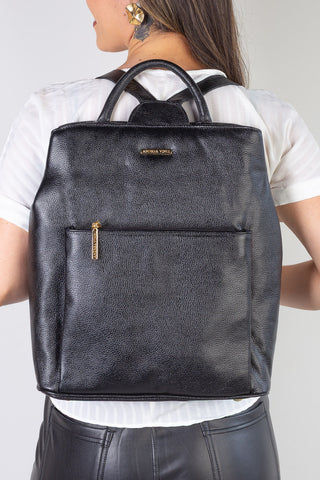 Mochila bolsa slim couro liso antifurto Lavínia