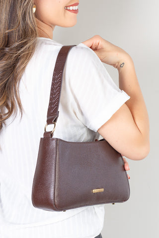 Bolsa de ombro em couro liso baguete Liah - Enluaze - Bolsas, Mochilas e Acessórios em Couro Legítimo