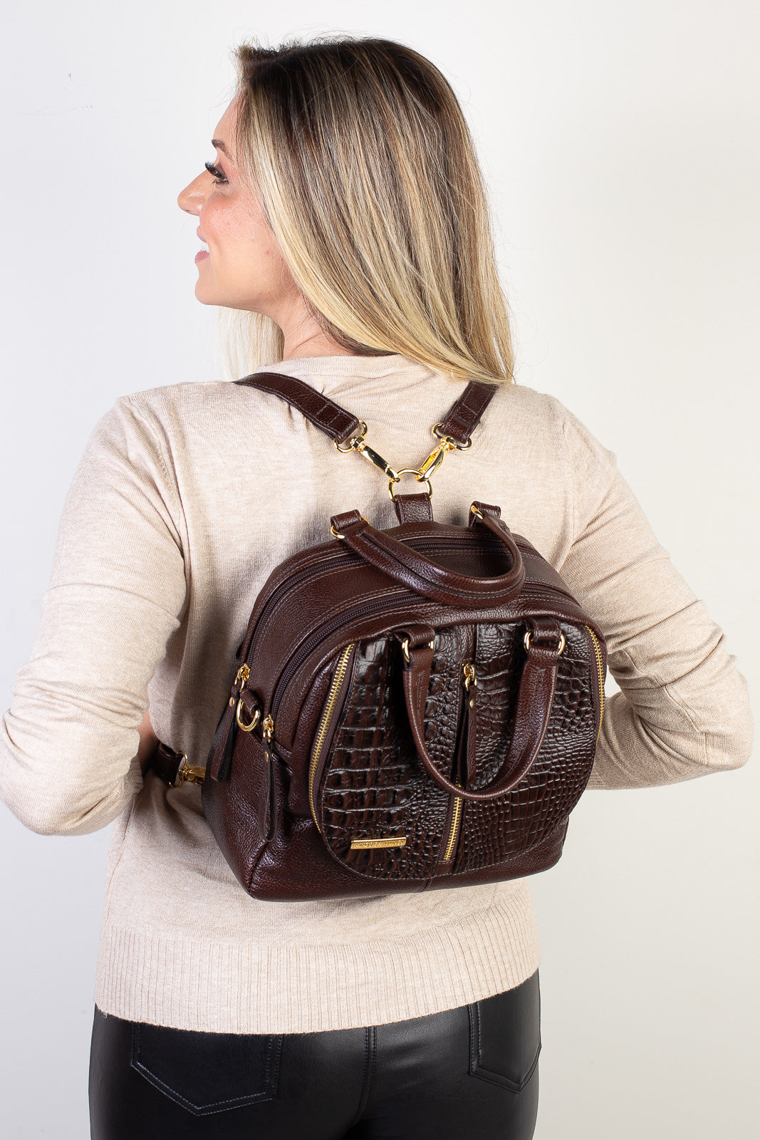 Bolsa mochila 2 em 1 em couro croco Marina