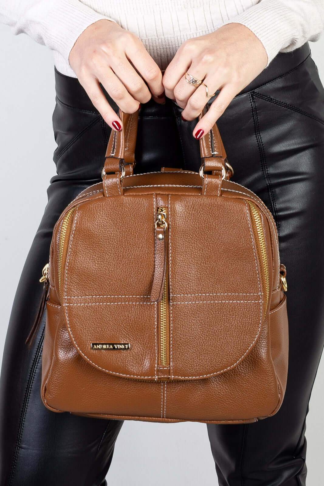 Bolsa mochila 2 em 1 em couro liso Marina - Enluaze