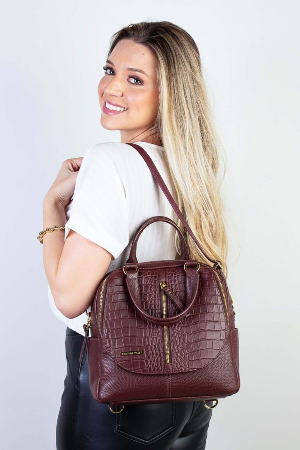 Bolsa mochila 2 em 1 em couro croco Marina - Enluaze