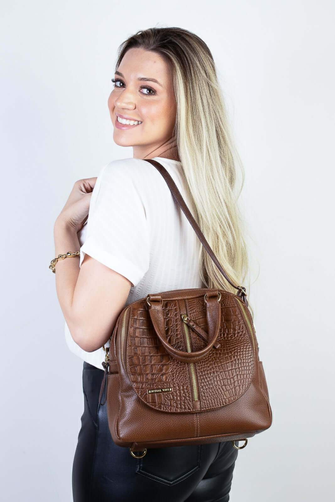 Bolsa mochila 2 em 1 em couro croco Marina - Enluaze