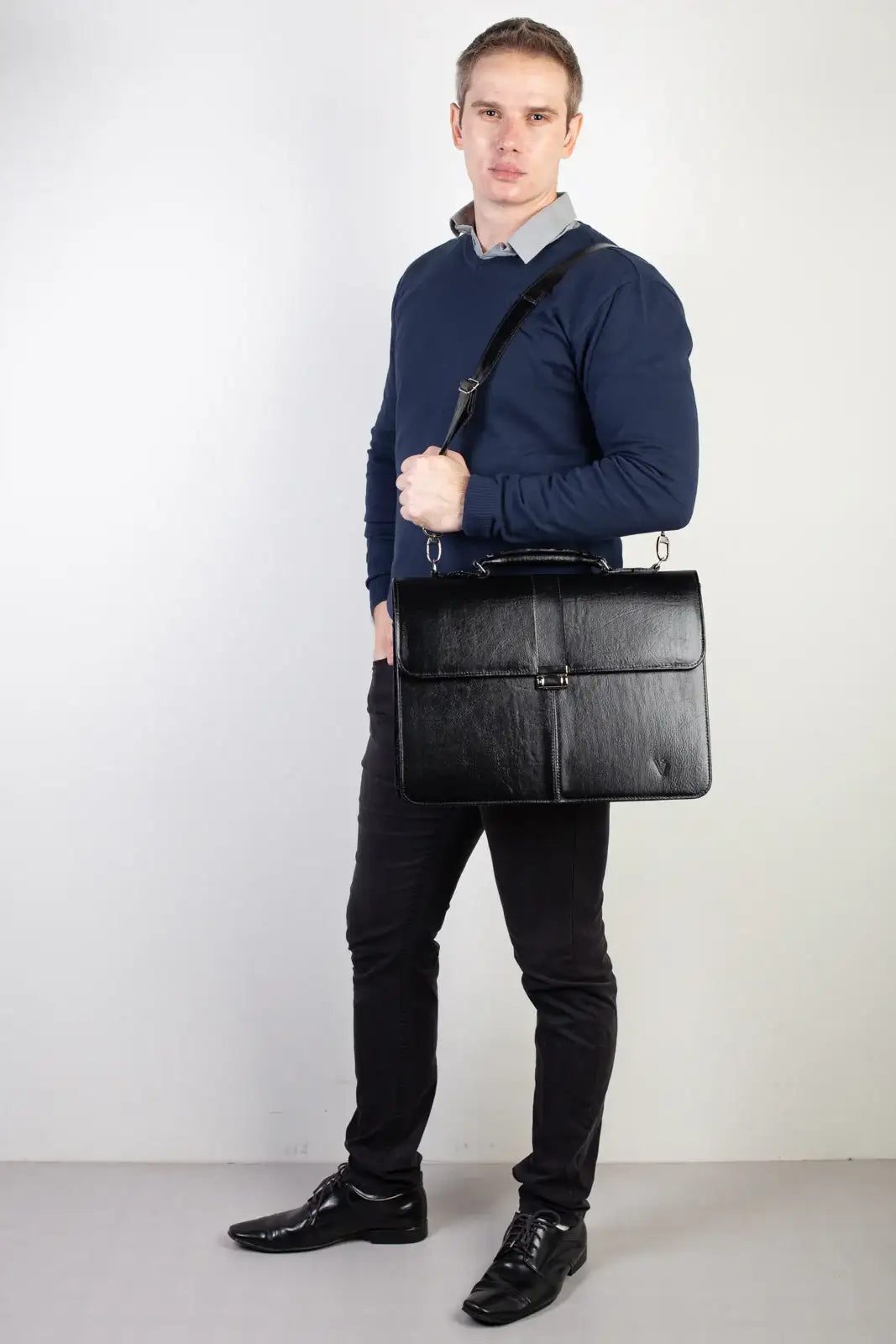 Maleta masculina de couro Mauricio - Enluaze