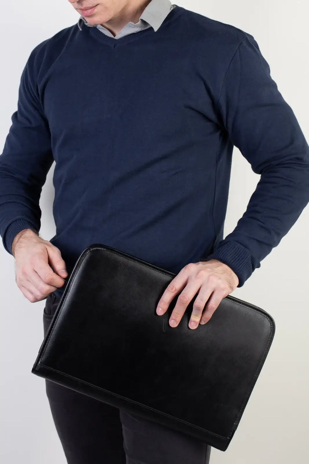 Pasta envelope de couro Flat - Enluaze