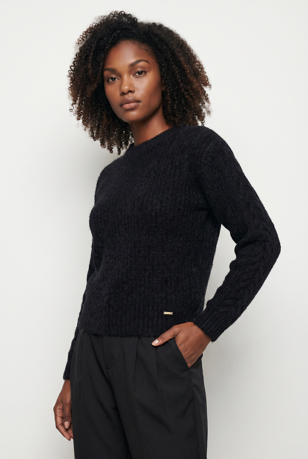 Blusão de tricô feminino gola redonda 60010