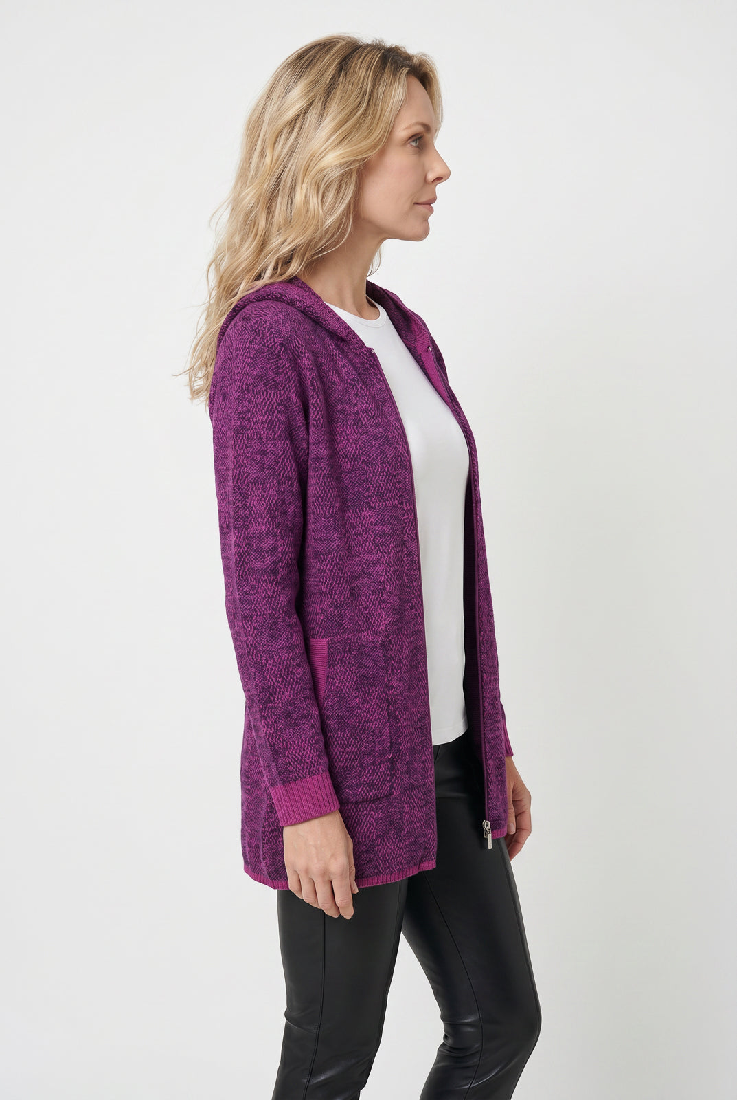 Cardigan de tricô alongado com bolsos e capuz 60015