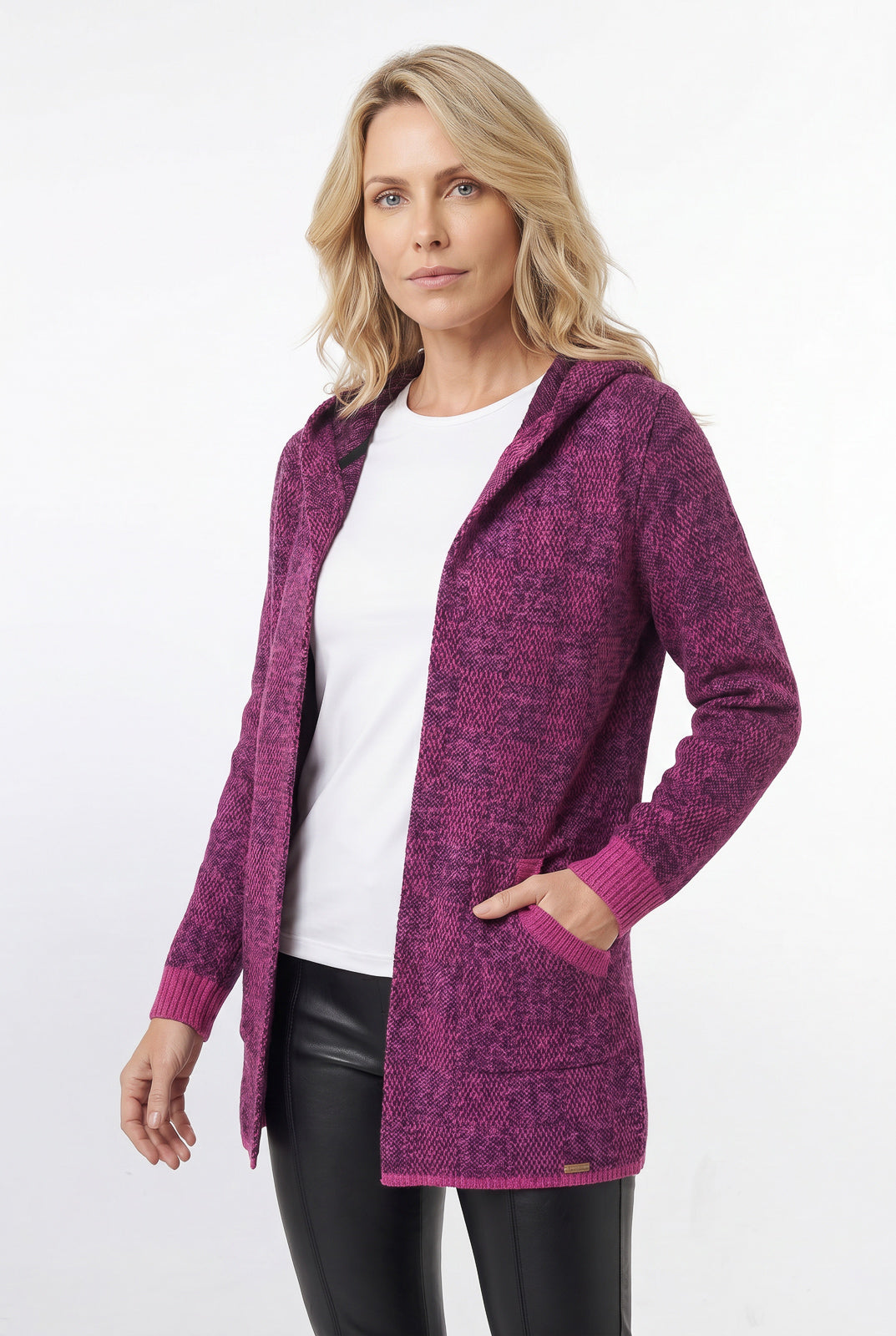 Cardigan de tricô alongado com bolsos e capuz 60015