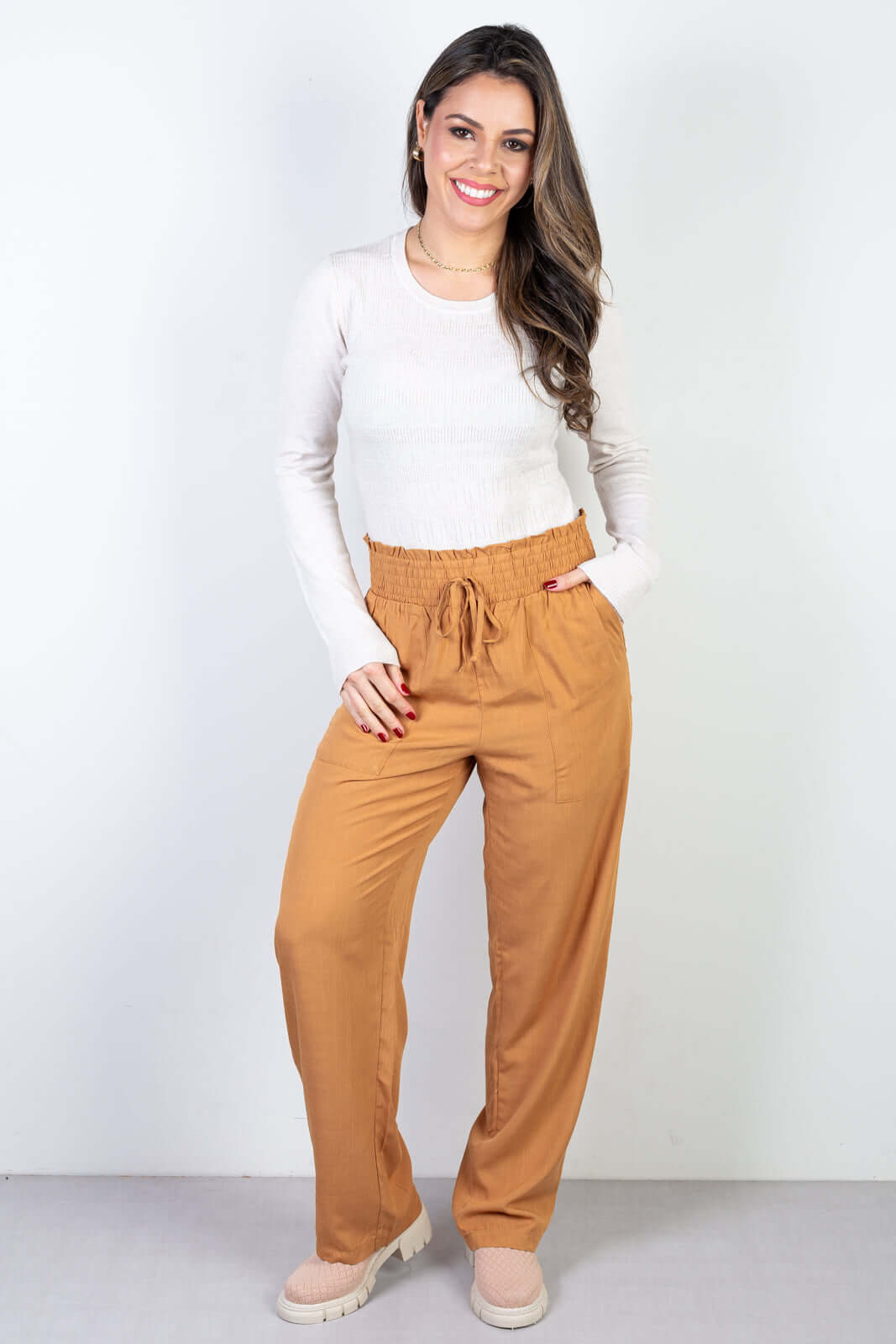 Calça reta viscose elástico e bolsos 70838 - Enluaze - Vestuário e Acessórios em Couro Legítimo