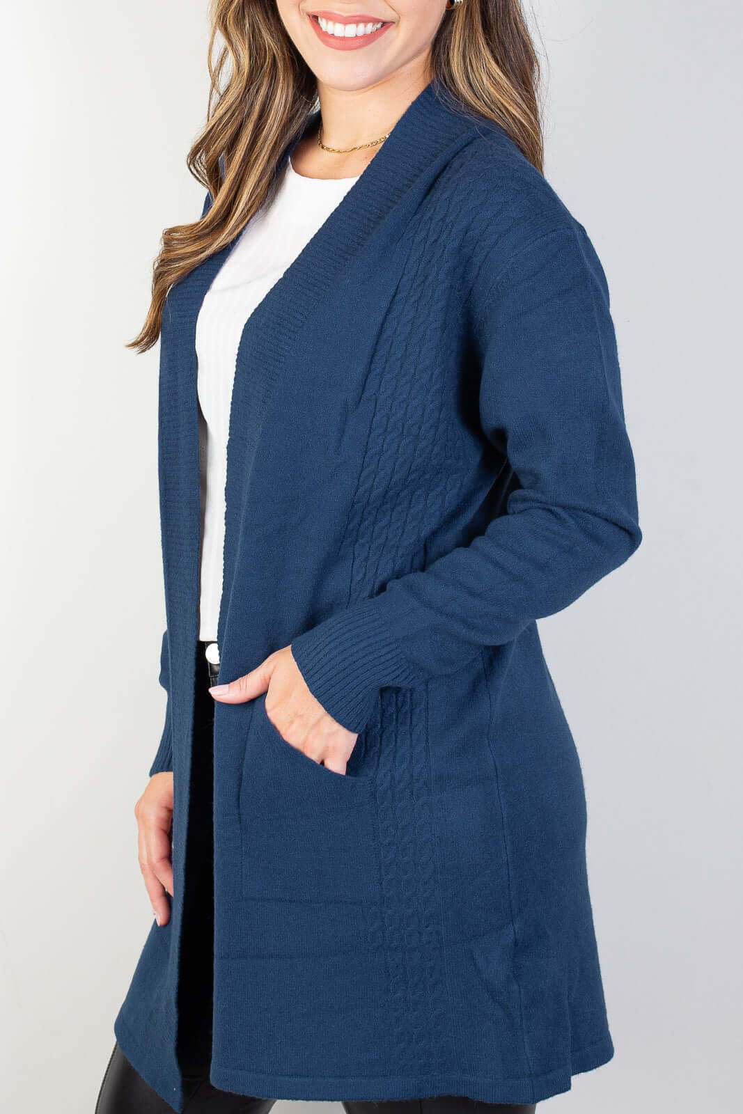 Cardigan alongado feminino com bolsos 81131 - Enluaze