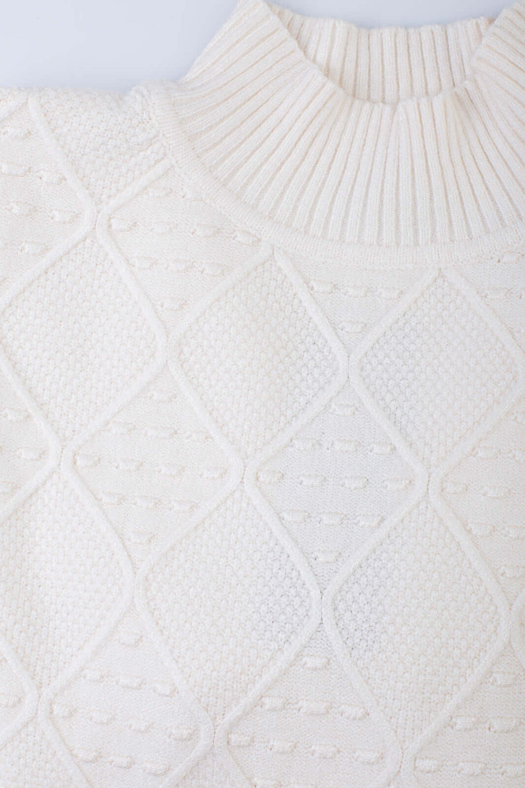 Blusa de tricô gola rolê manga bispo 81190 - Enluaze