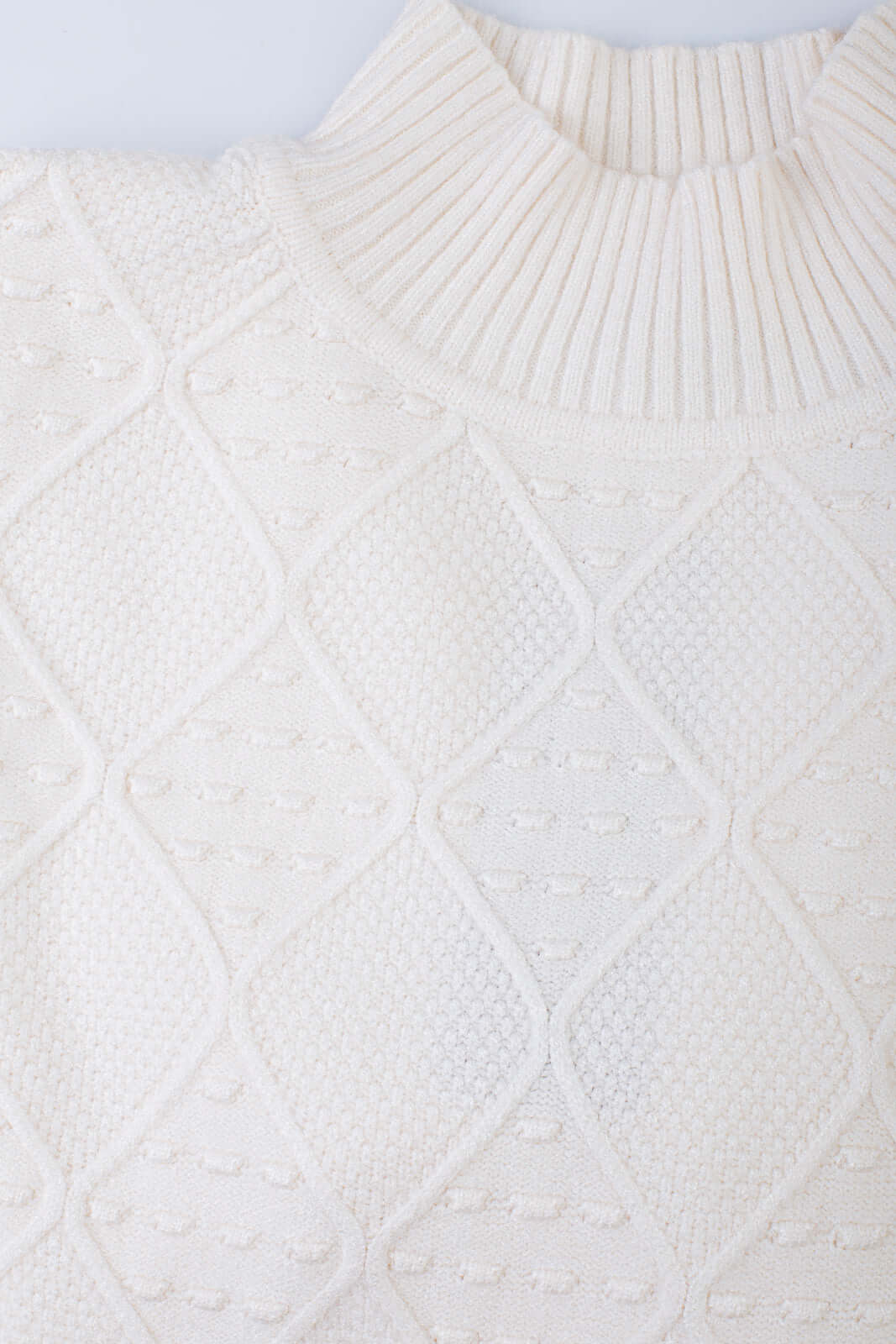 Blusa de tricô gola rolê manga bispo 81190 - Enluaze