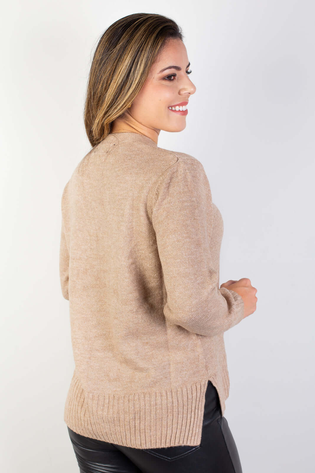 Blusa suéter de malha feminina 82933 - Enluaze